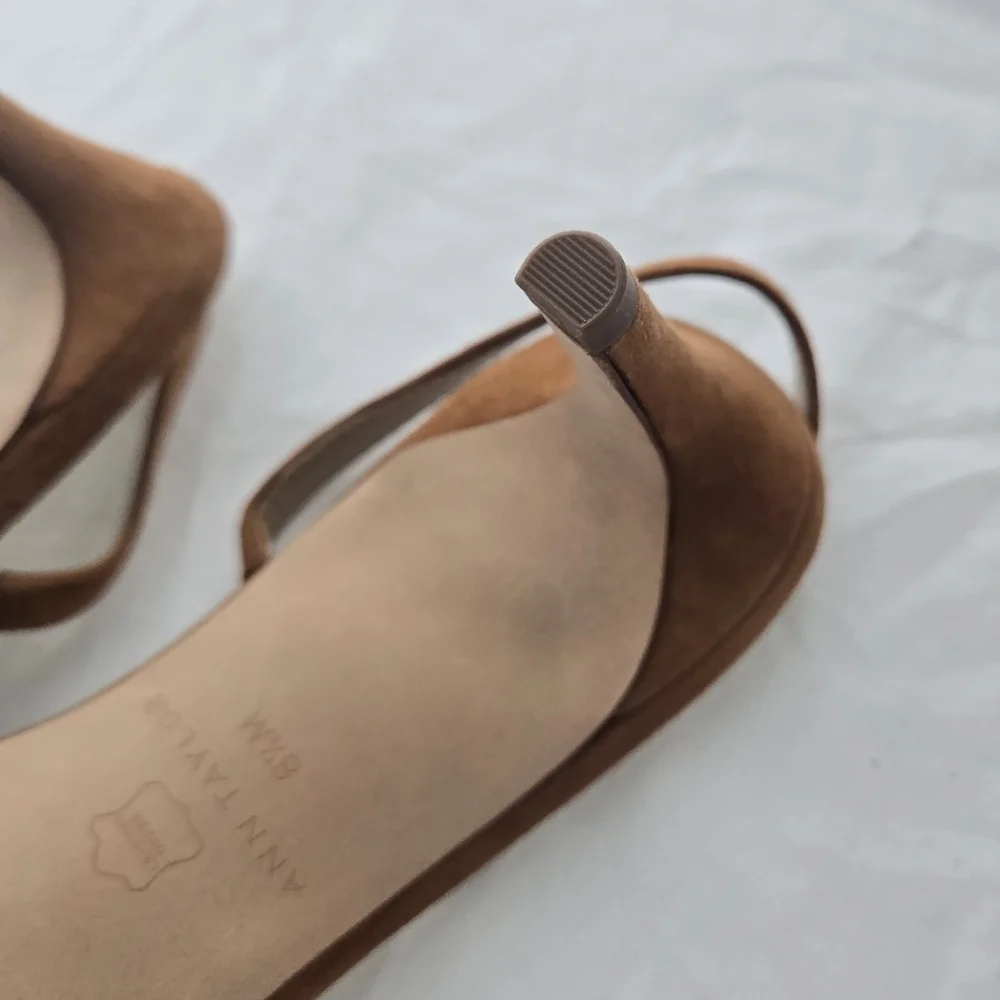 Pretty Ruffle Sandals EUC - Picture 6 of 8